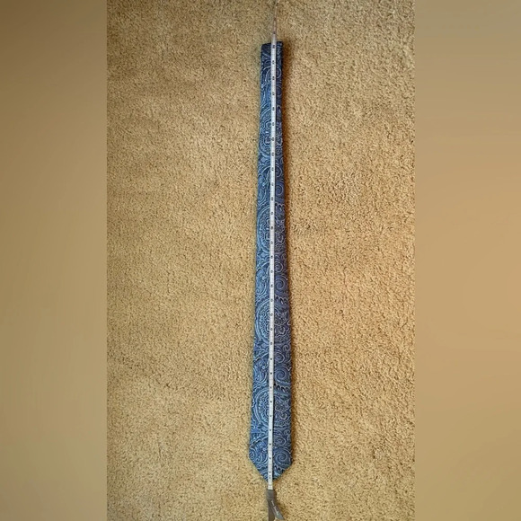 Nob Hill Collection Men's 100% Silk Tie - EUC - Blue Paisley - Picture 2 of 5